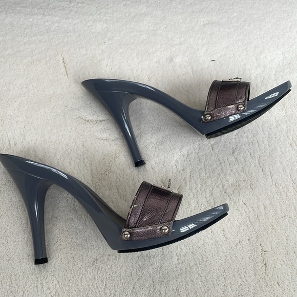 CHRISIAN DIOR HEELS, 6 1/2 - Picture 6 of 10